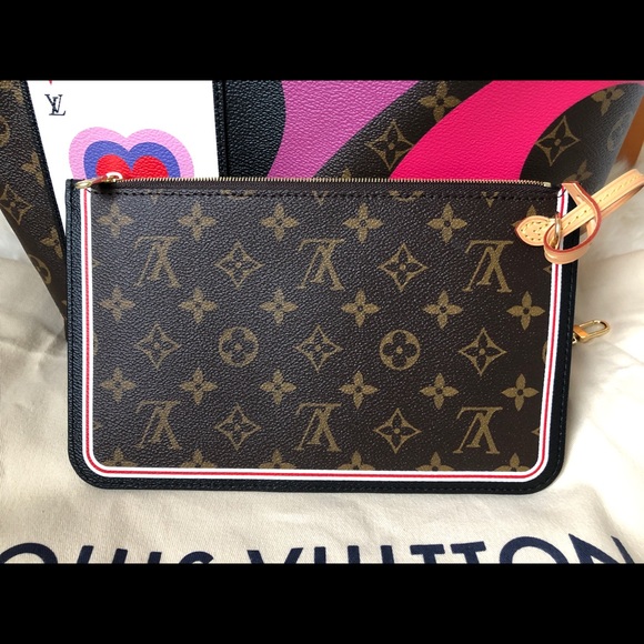 Louis Vuitton GAME ON Neverfull MM With Pouch - Picture 11 of 15